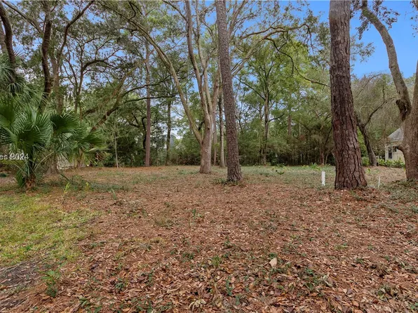 1115 Palmetto Point, Saint Helena Island, SC 29920