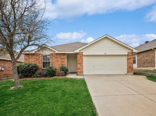 805 Rio Bravo Dr, Haslet, TX 76052