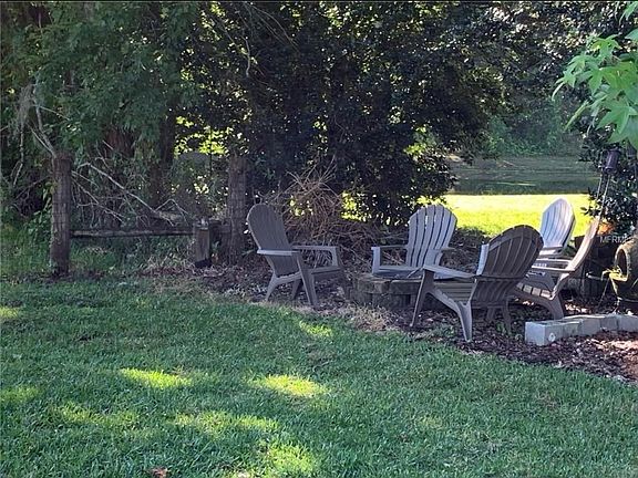 4th image of 207 Leslie Ln