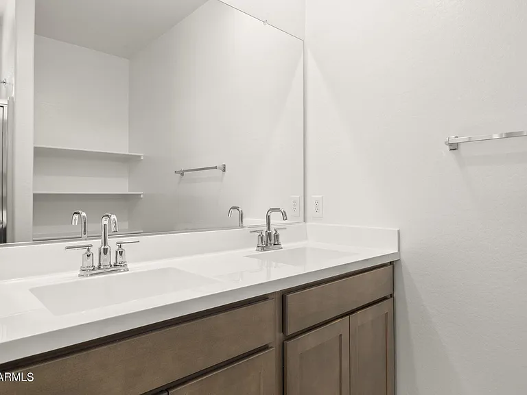24050 W Flores Dr — Photo 18