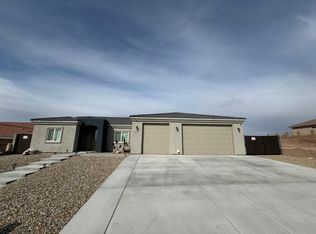 3471 Sunglow Dr, Bullhead City, AZ 86429