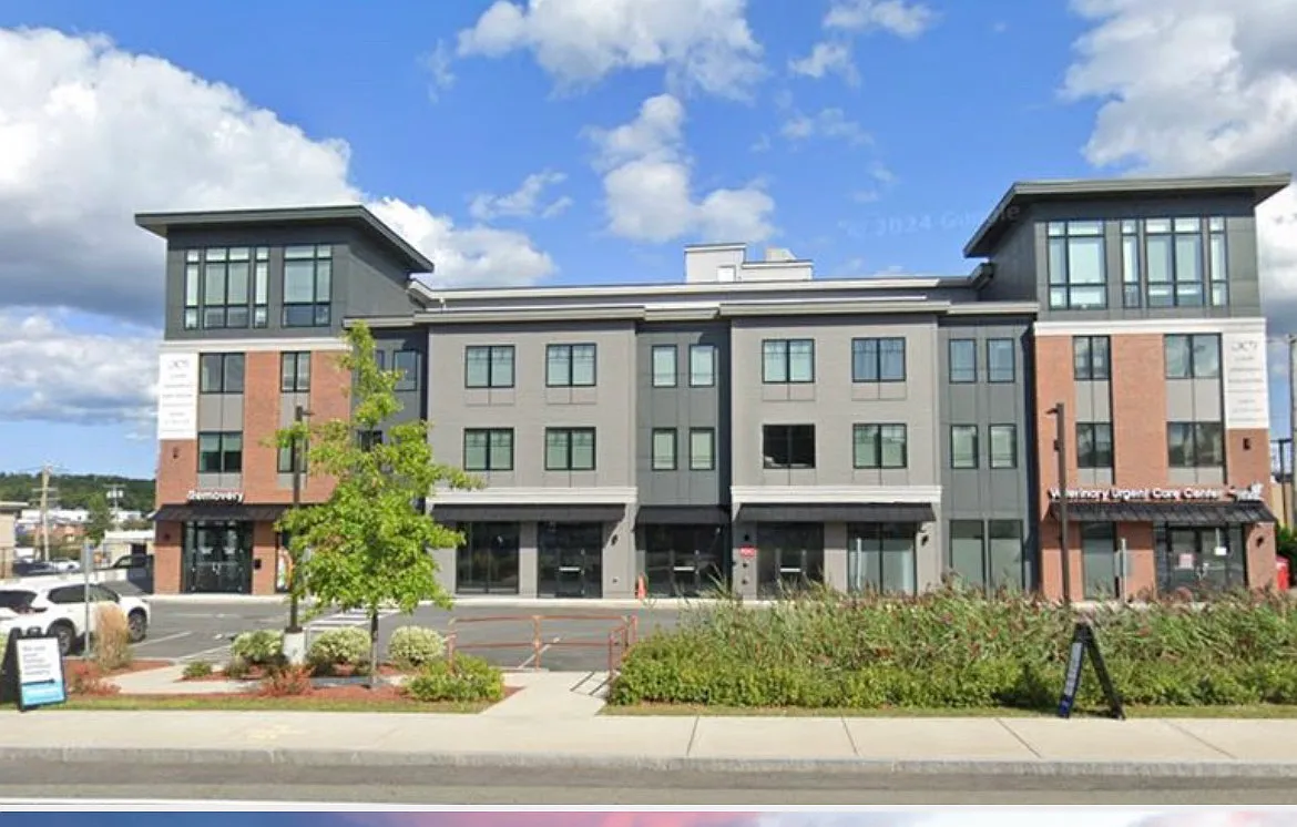 1 bed, 715 sqft, $2,700 — Photo 1