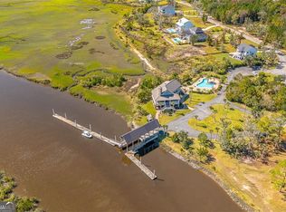 139 Canopy Ln, Waverly, GA 31565