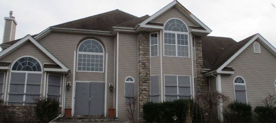 1st image of 4 Holly Ct