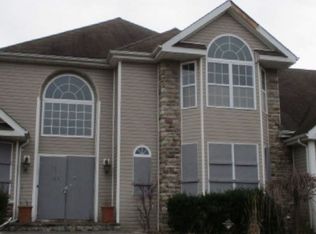 4 Holly Ct, Miller Place, NY