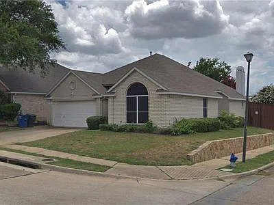 18504 Shadow Ridge Dr — Photo 2