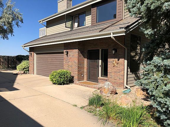 Side entry garage