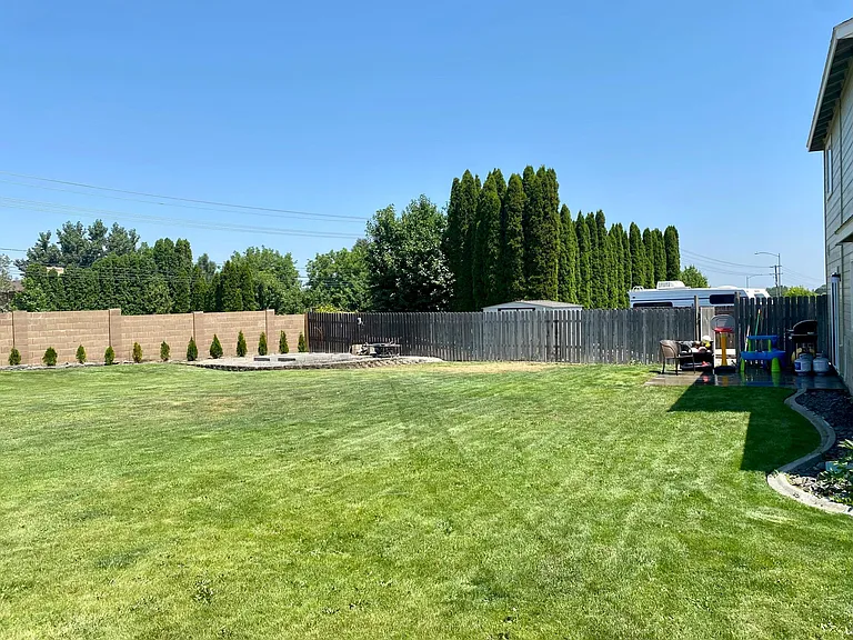 503 W Canyon Lakes Dr — Photo 15