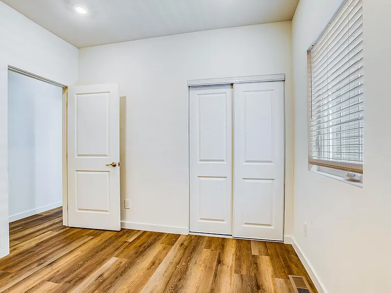 3410 Adeline St — Photo 16