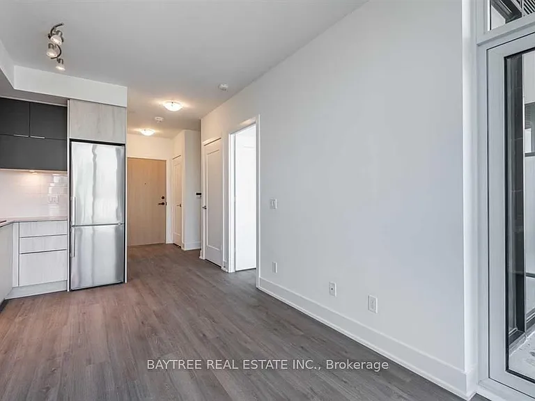 1 Belsize Dr #522 — Photo 9