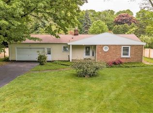 14 Parkview Dr, Rochester, NY 14625