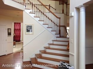 11630 Blue Mountain Dr, Waynesboro, PA 17268