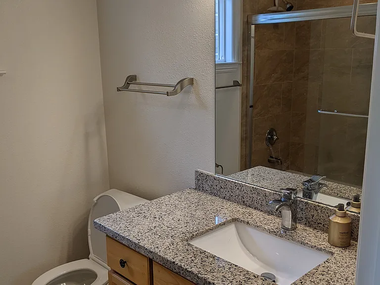 155 Tucker Ave — Photo 8