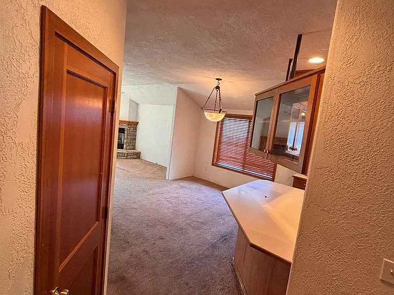 3052 Gary Dr — Photo 11