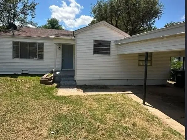 1912 NW Ozmun Ave, Lawton, OK 73507