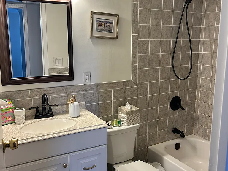 185 W Park Ave #116 — Photo 5