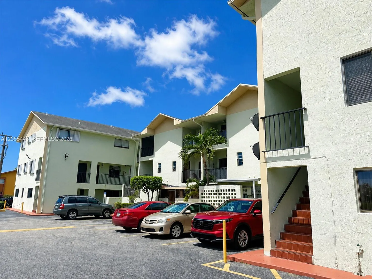 Coranes Condo #2 — Photo 2