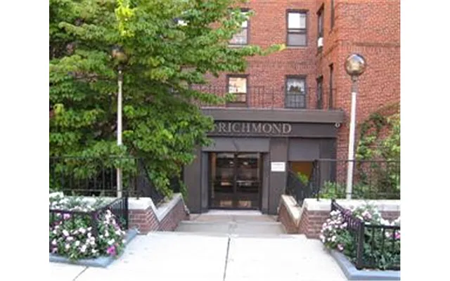 Sold by Douglas Elliman | media 27