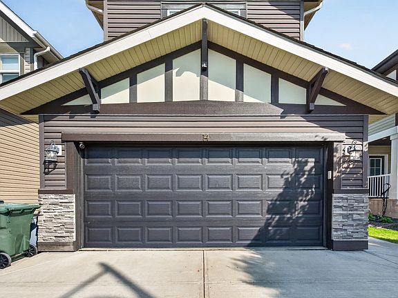 2nd image of 14 Sunbury Pl