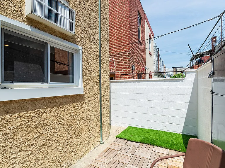 2223 S Colorado St — Photo 11
