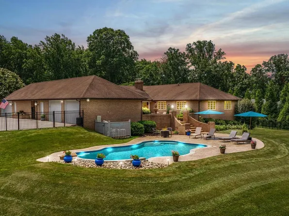 4037 Holly Knoll Dr, Glen Arm, MD 21057