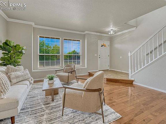 5th image of 7340 Amberly Dr