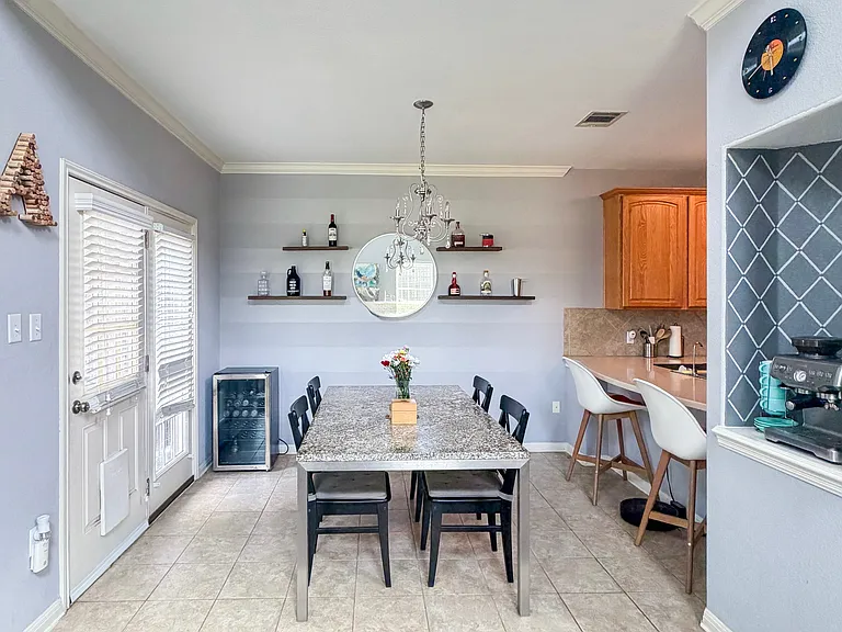 1101 E Parmer Ln #214 — Photo 4