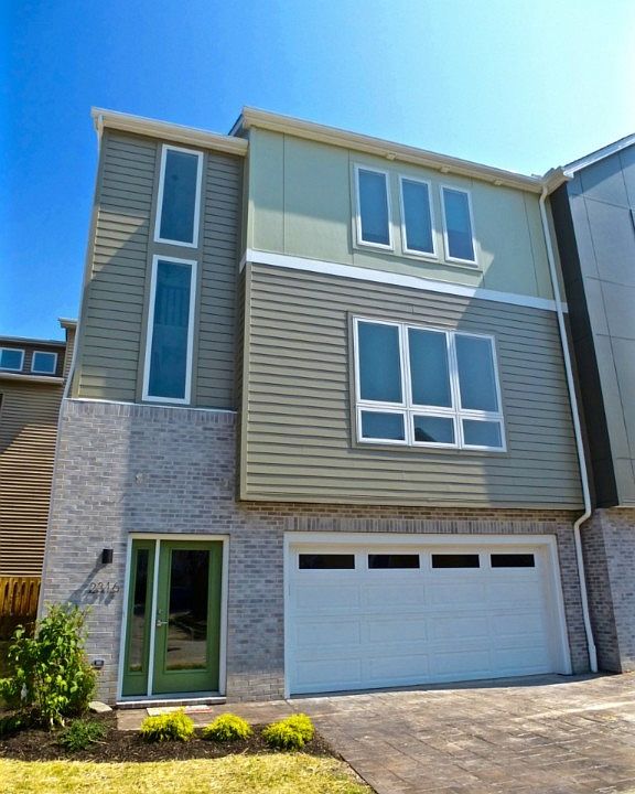 2nd image of 2316 Cityview Dr