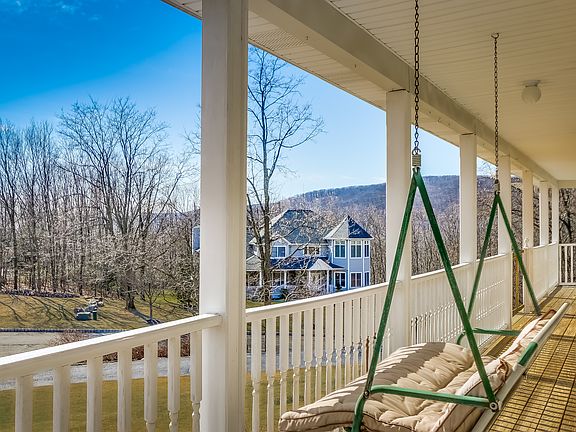 4th image of 78 Halley Dr