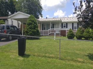 800 Fairlane Dr, Erwin, TN 37650