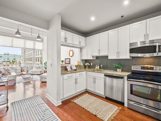 1500 Hudson St APT 8A, Hoboken, NJ 07030