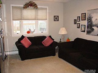 5th image of 17 Waterview Ave