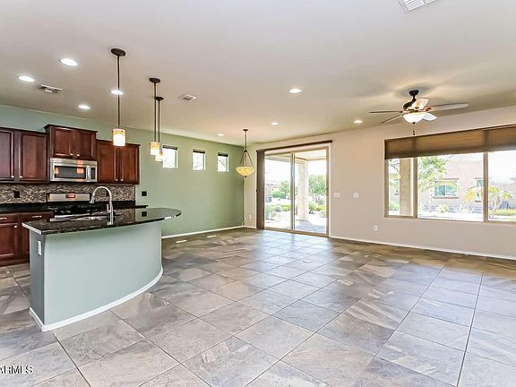 2nd image of 4261 N PRESIDENTIAL Drive