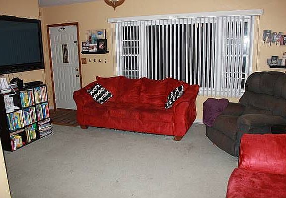 3rd image of 411 Teagarden Dr
