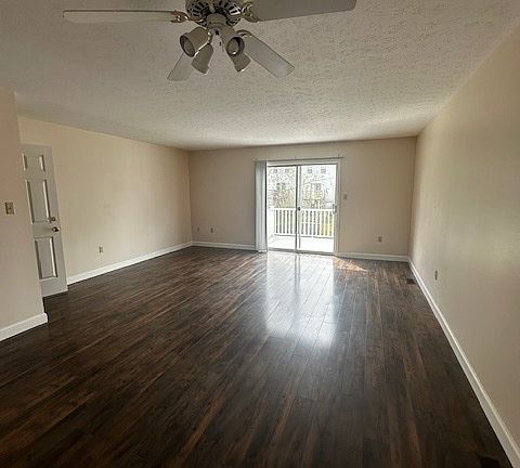 5th image of 125 Buckson Ct #1