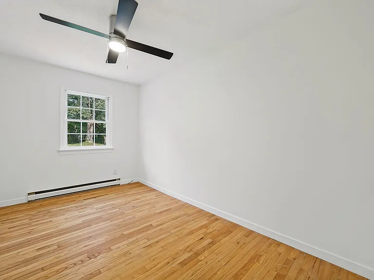 300 Marlin Dr — Photo 22