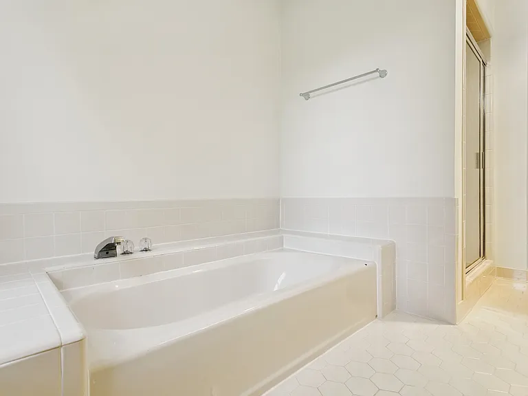3517 Mott Ln — Photo 46