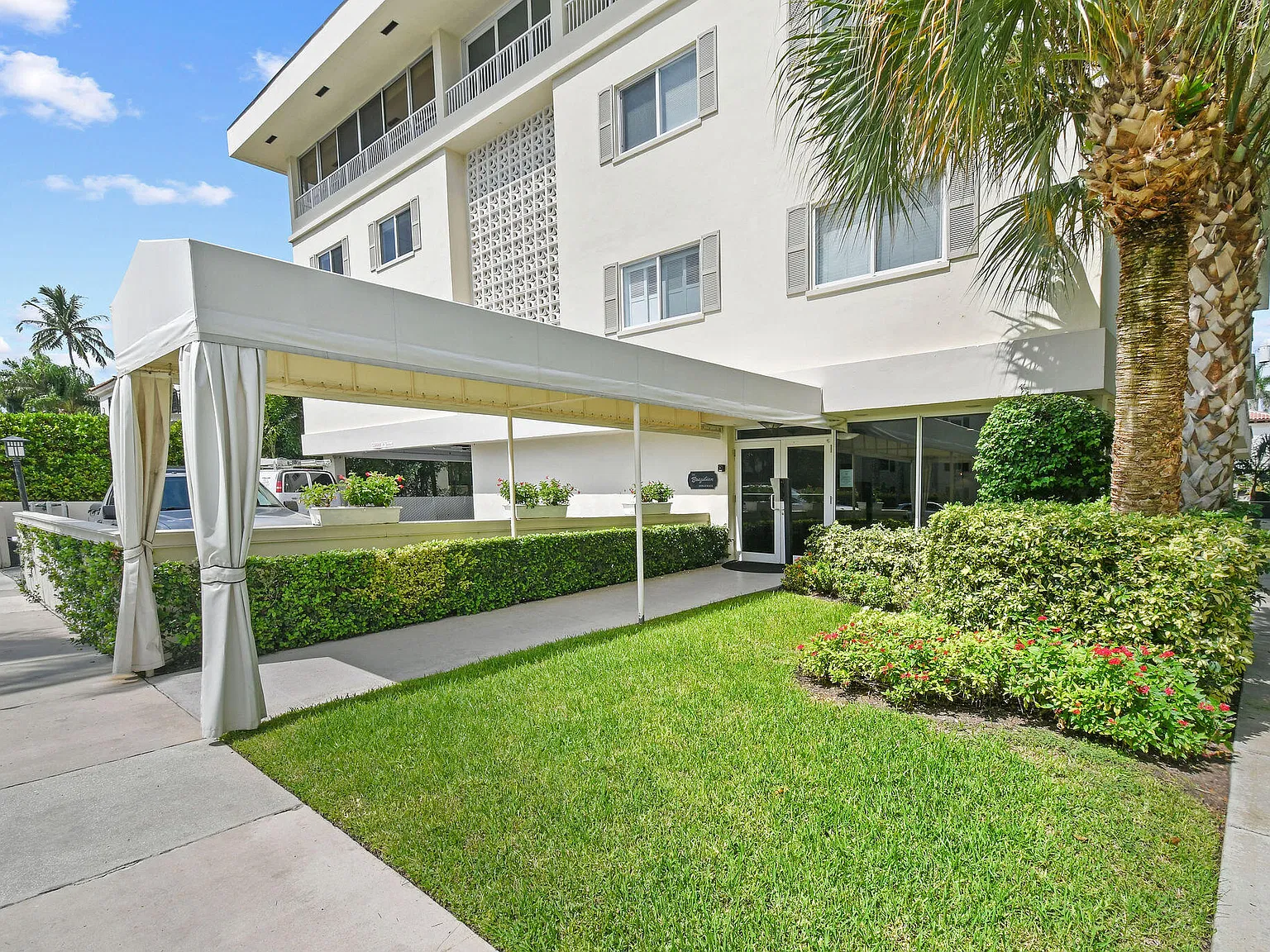 1 bed, 1.0 bath, 643 sqft, $7,500 — Photo 3