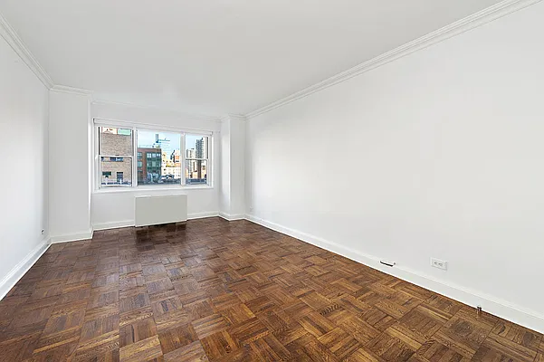 Living room, photo 2