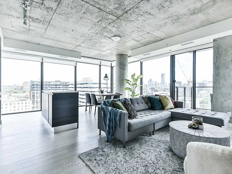111 Bathurst St #908 — Photo 4