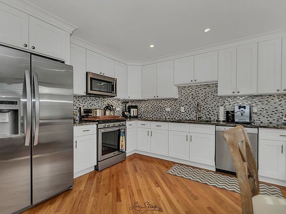 5th image of 8660 Ballycastle Ln