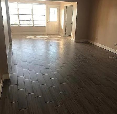 2nd image of 612 W Lakeshore Dr #612