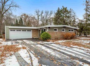 543 Chain Dr, Appleton, WI 54915