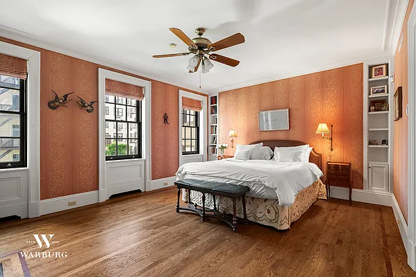 209 East 72nd Street in Lenox Hill, Manhattan | StreetEasy