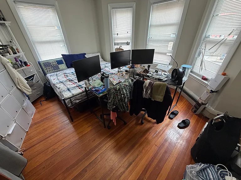 77 Walnut St #6 — Photo 11