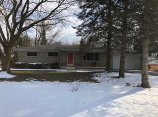 2177 Avoncrest Dr, Rochester Hills, MI 48309