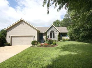 879 Country Club Dr, Howard, OH 43028