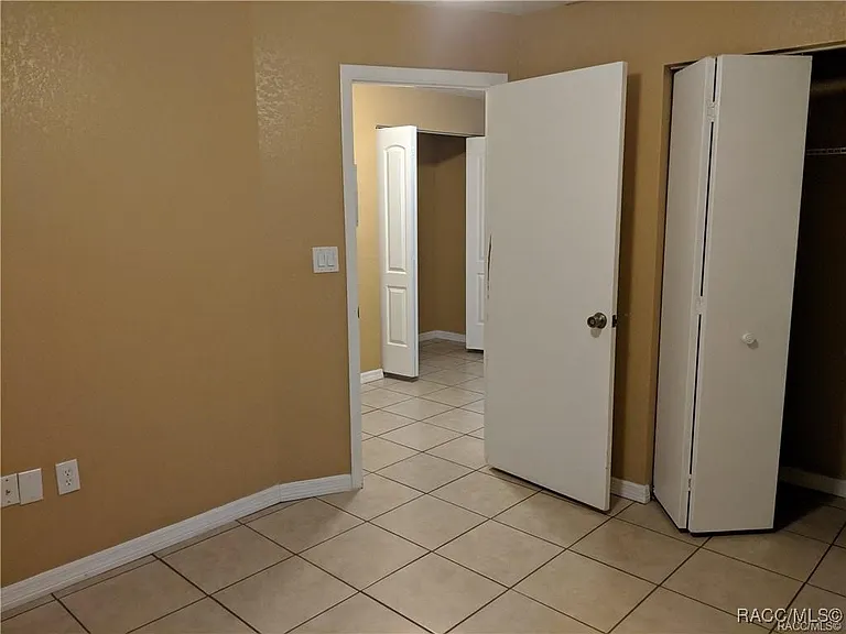 5353 W Customer Ct — Photo 3