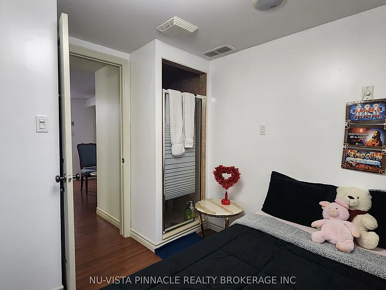 11 Oxford St W #LOWER — Photo 11