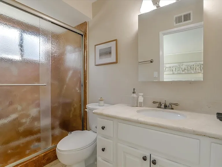 1594 Willowgate Dr — Photo 14